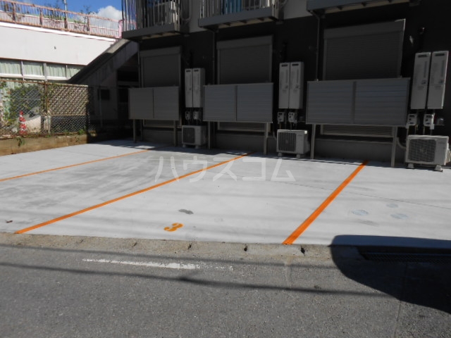 22/30 駐車場