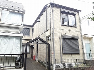 24/30 エントランス