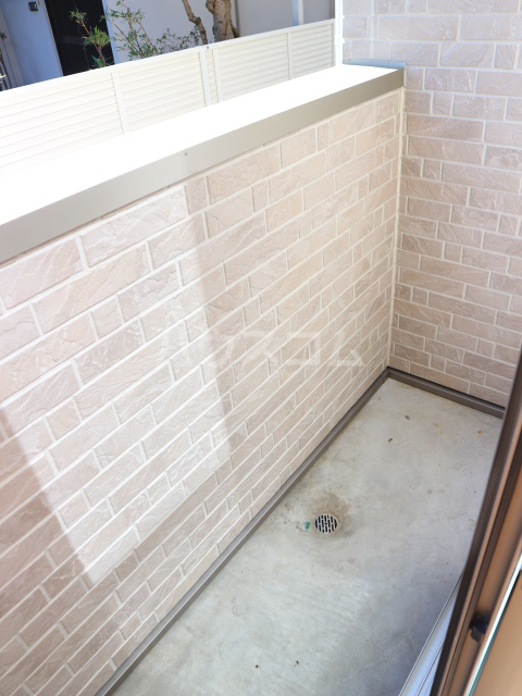 19/30 バルコニー