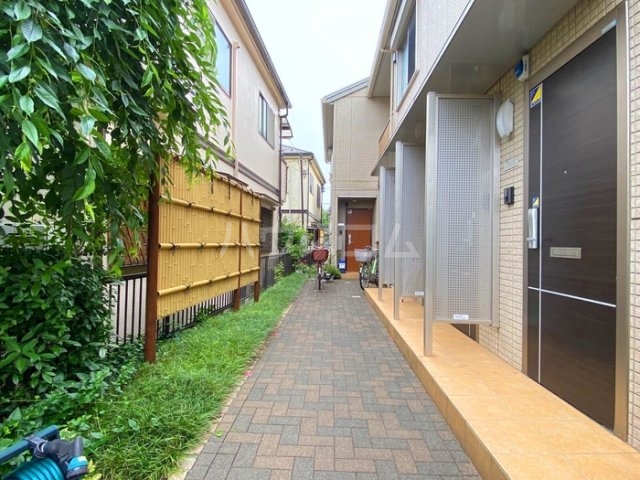 29/30 エントランス