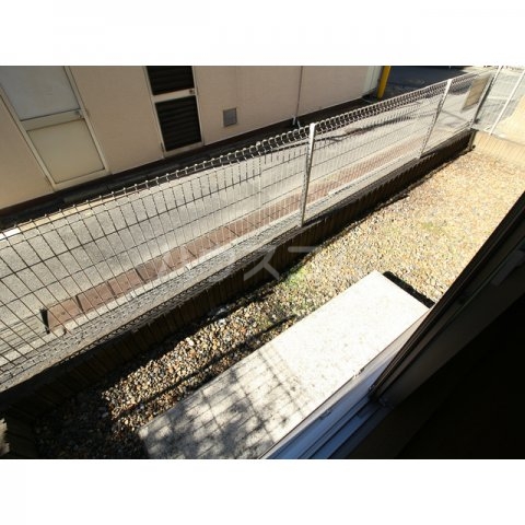 14/23 バルコニー