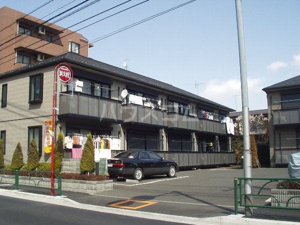 27/30 駐車場