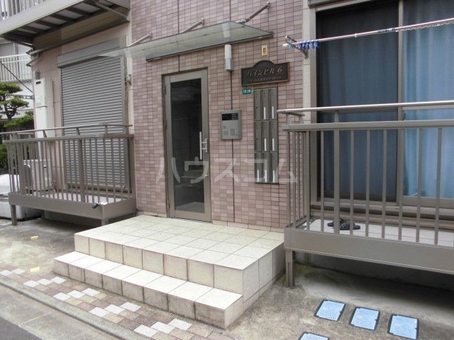 19/21 エントランス