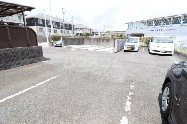 14/17 駐車場