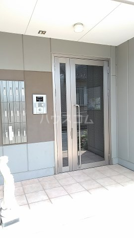 23/24 エントランス