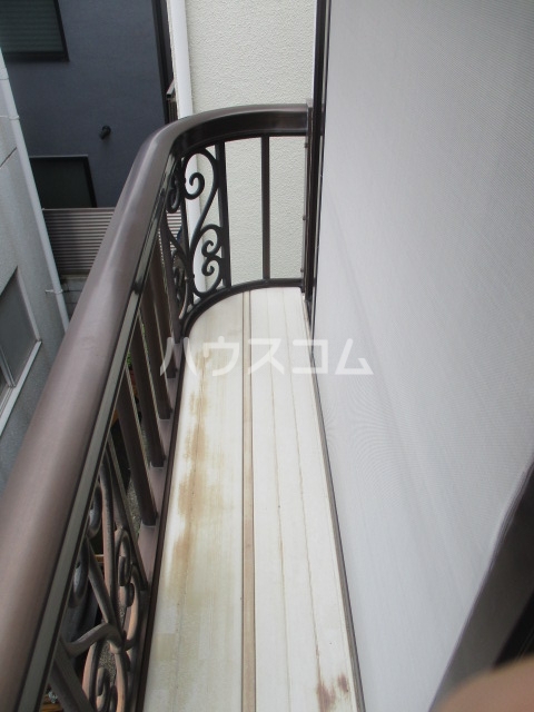 14/27 バルコニー