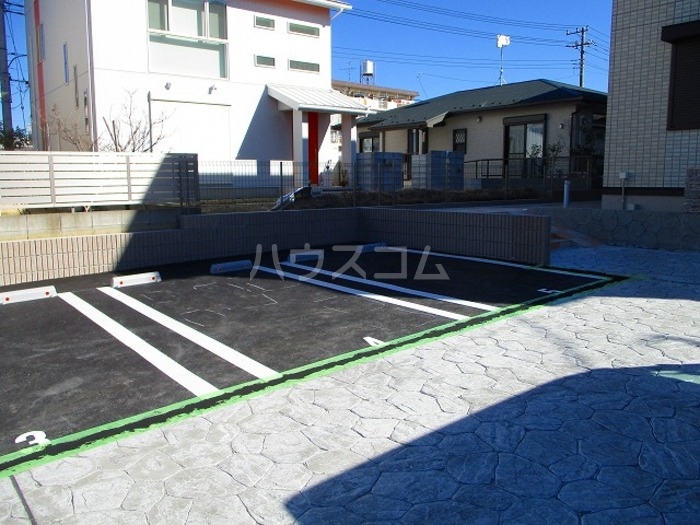 18/20 駐車場