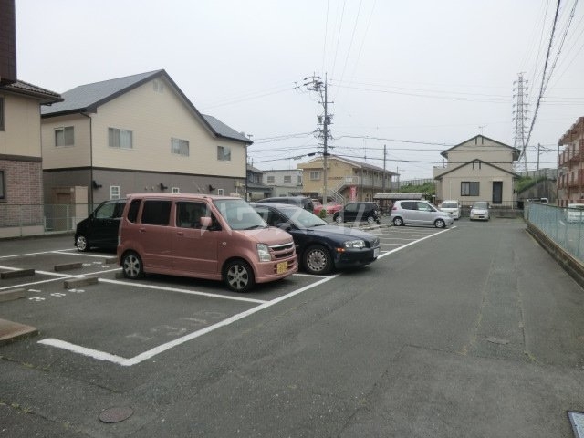 23/25 駐車場