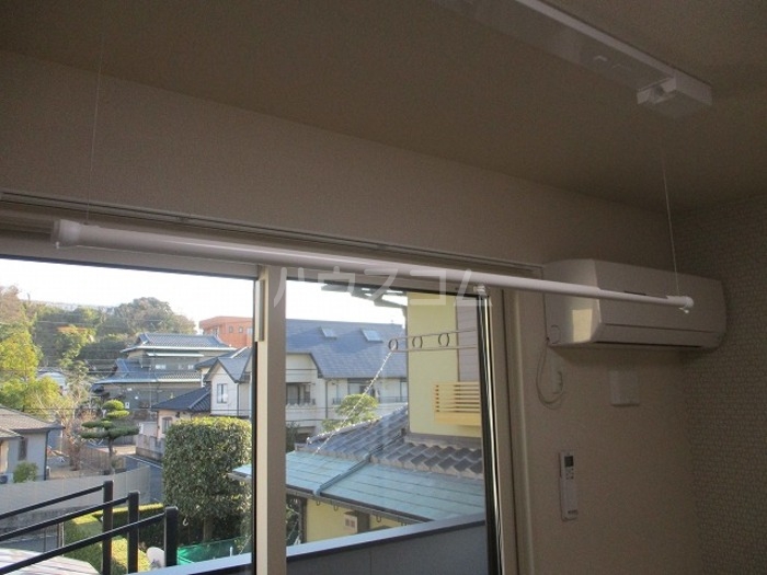 13/14 エントランス