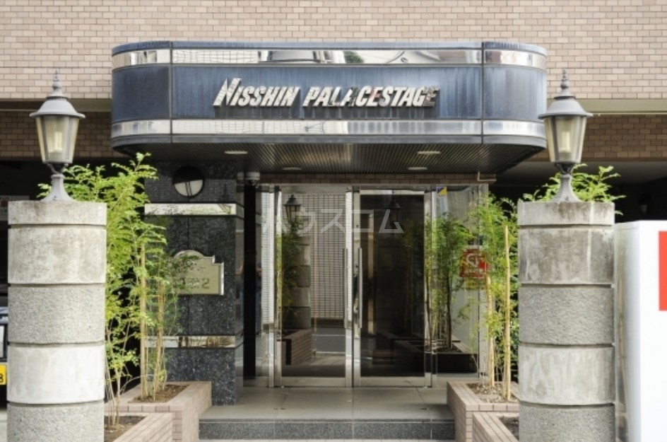 19/29 エントランス