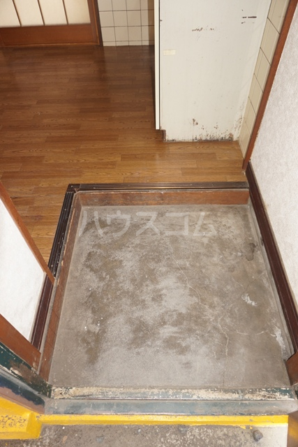 5/18 玄関