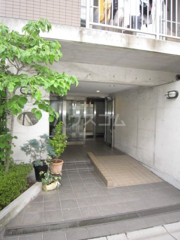 29/30 エントランス