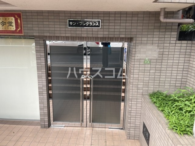 14/23 エントランス