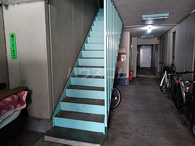 17/24 エントランス