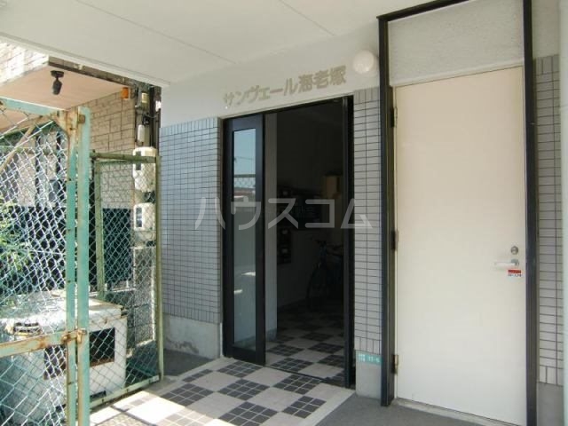 3/4 エントランス