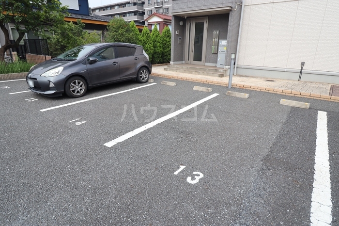 19/22 駐車場