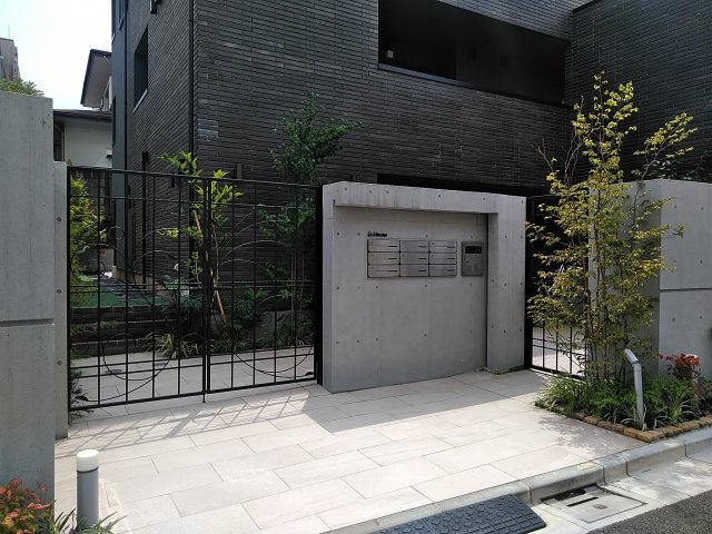 20/25 エントランス