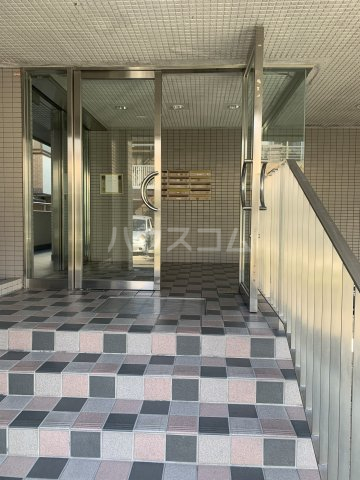 3/5 エントランス