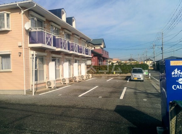 21/26 駐車場