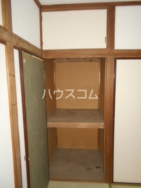 13/30 収納