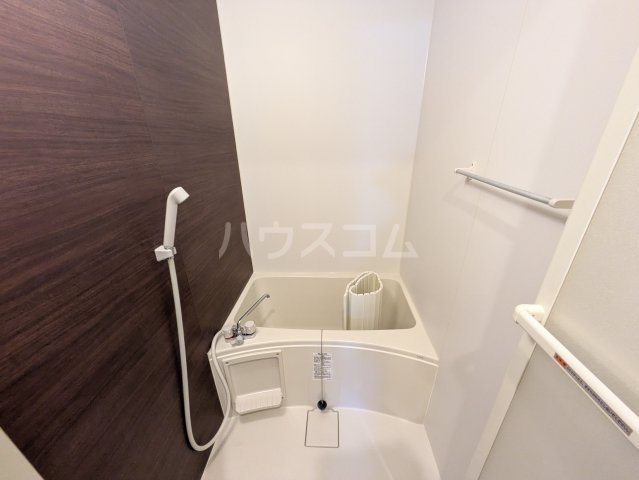 13/30 浴室