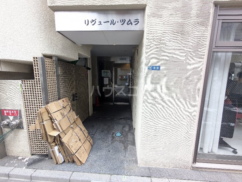 20/30 エントランス