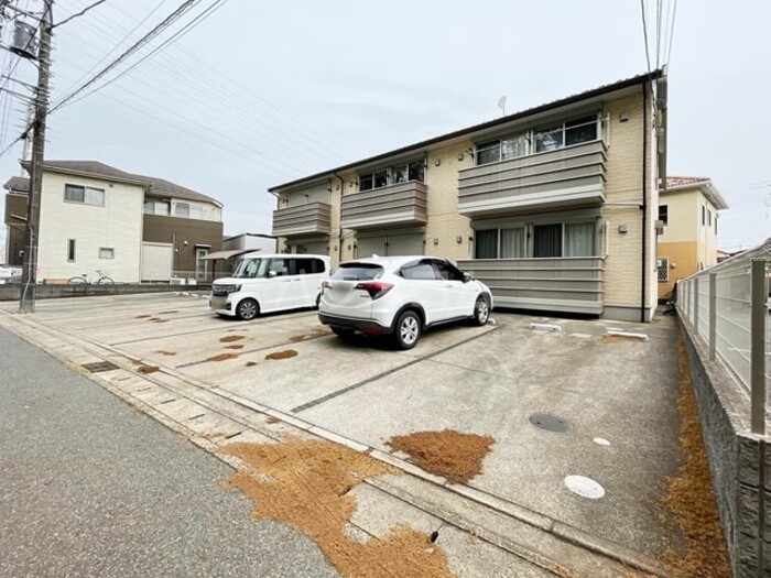 26/27 駐車場