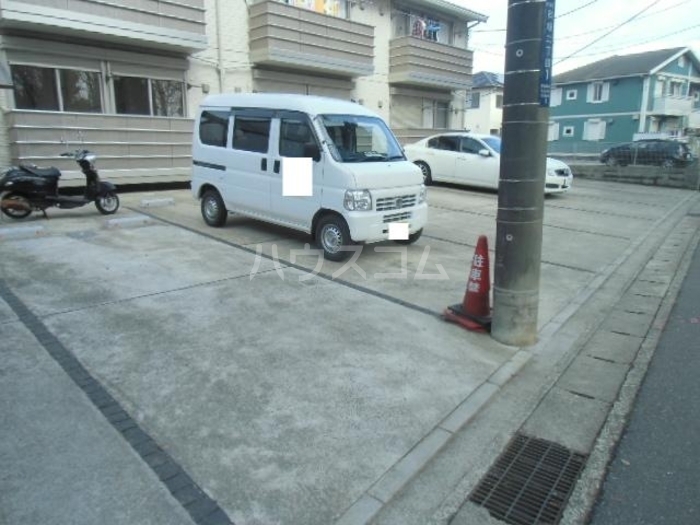 17/18 駐車場