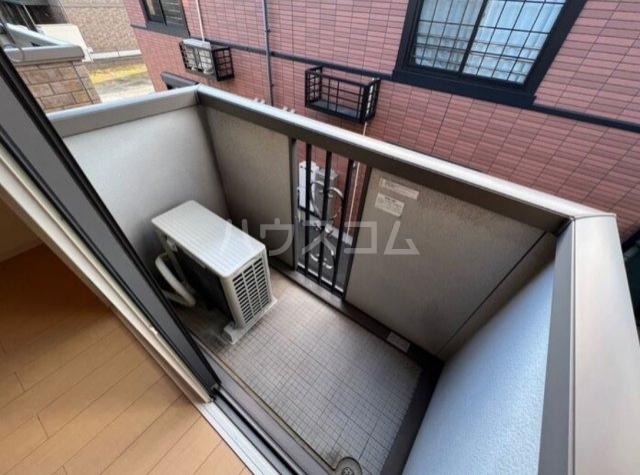 13/21 バルコニー