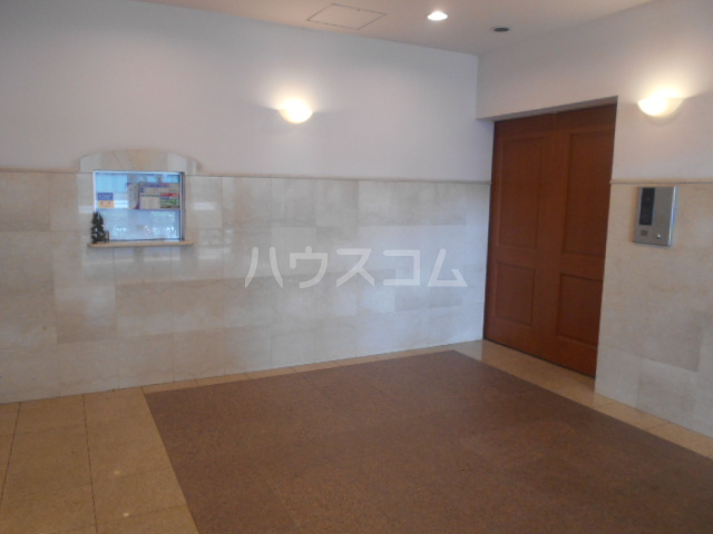 13/21 エントランス