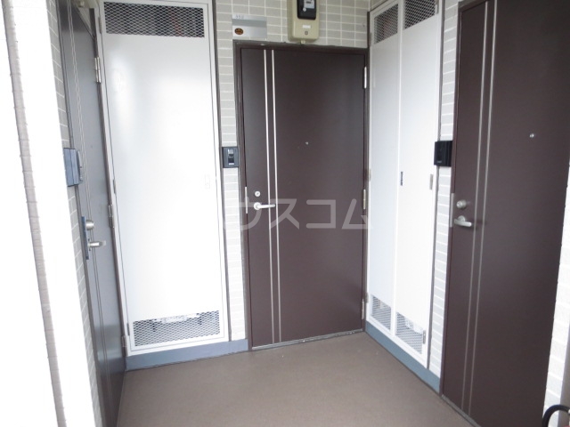 22/25 エントランス