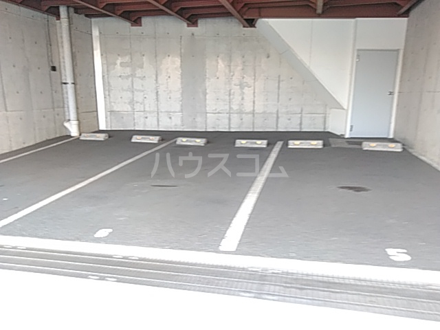 4/13 駐車場