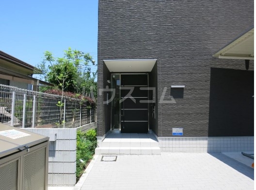 20/22 エントランス