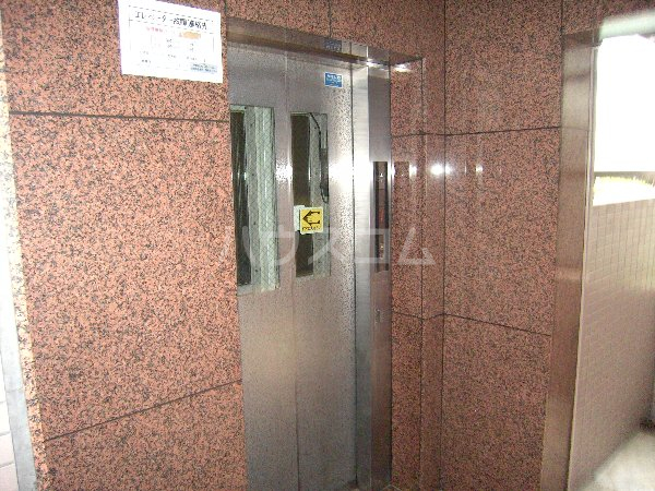 15/22 エントランス