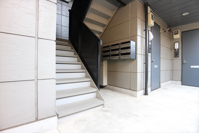 22/30 エントランス