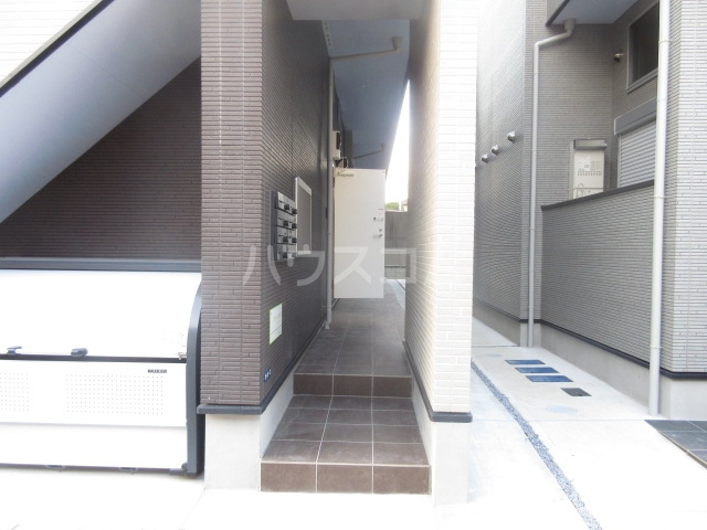 19/24 エントランス