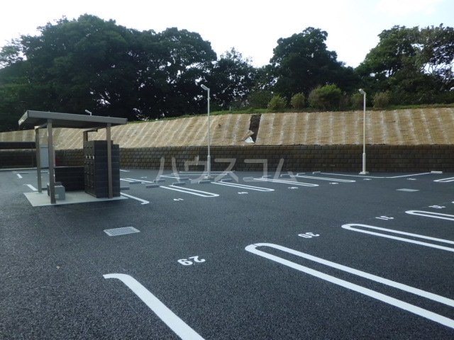2/5 駐車場