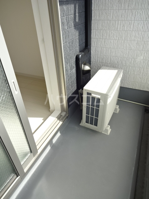 18/28 バルコニー