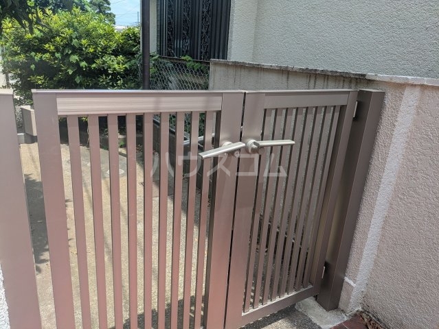 20/22 エントランス