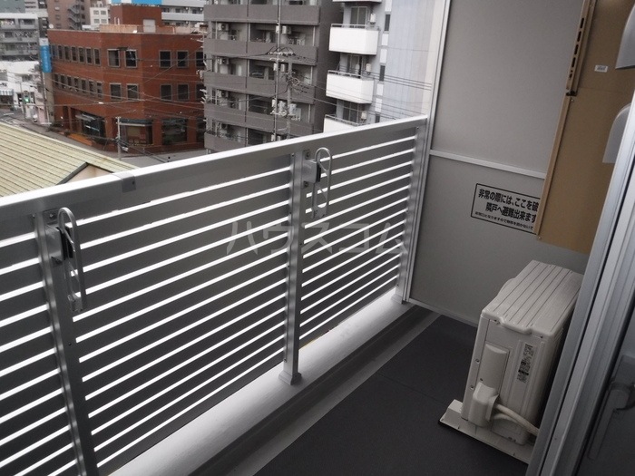 25/30 バルコニー