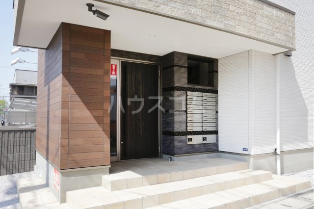 19/22 エントランス