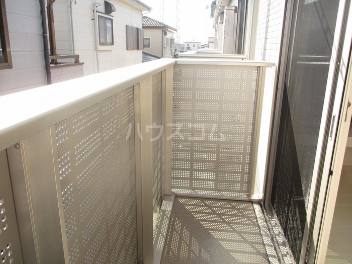 13/18 バルコニー