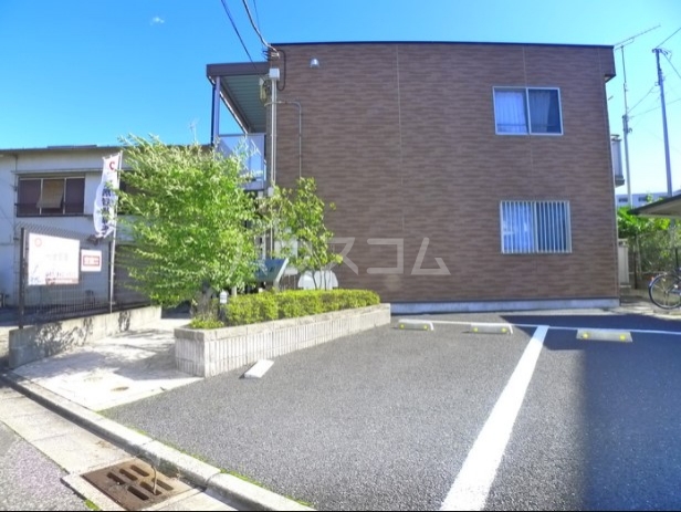 2/4 駐車場