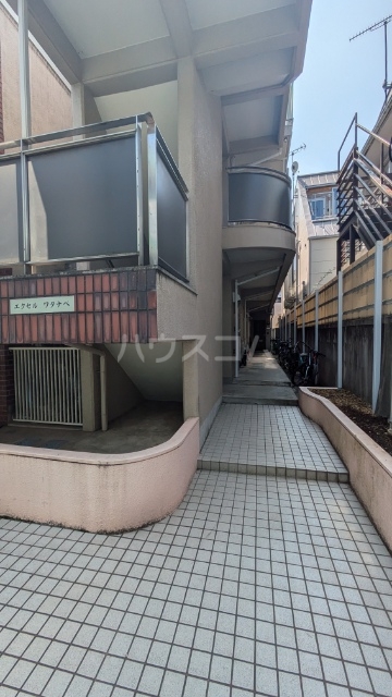 15/17 エントランス