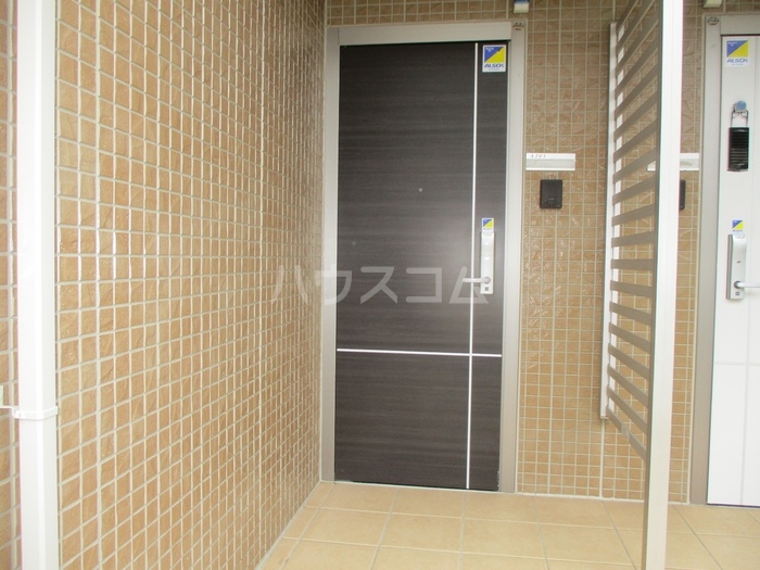 15/19 エントランス