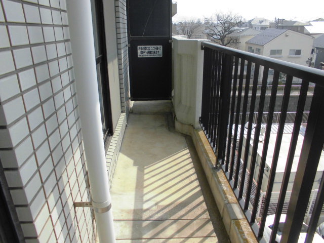 17/28 バルコニー