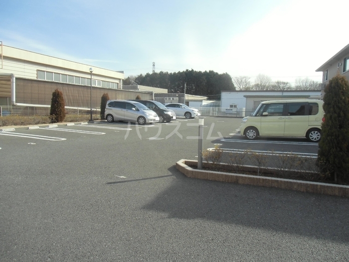 8/10 駐車場