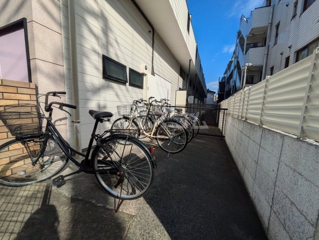 20/28 駐車場