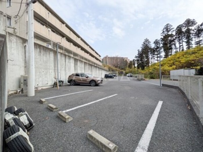 16/17 駐車場