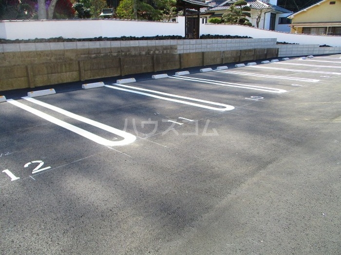 3/4 駐車場